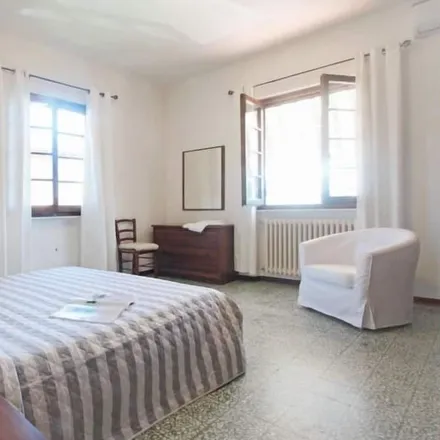 Rent this 3 bed house on 55042 Forte dei Marmi LU