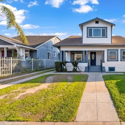 Buy this 4 bed house on 1348 West 49th Street in Los Angeles, CA 90037