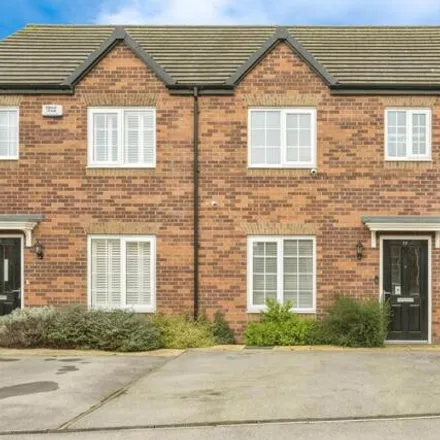 Buy this 3 bed duplex on Heatherfields Cresent in New Rossington, DN11 0TY