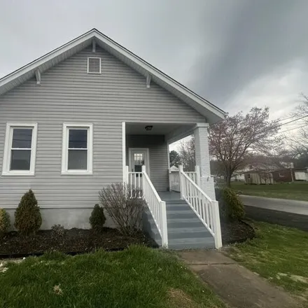 Buy this 3 bed house on 225 North Poplar Street in Vinton, VA 24179