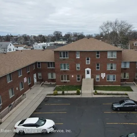 Buy this 42 bed house on 650 Port Richmond Avenue in New York, NY 10302