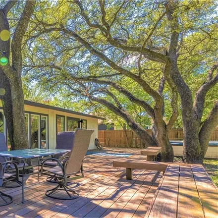 Image 2 - 9000 Bubbling Springs Trail, Pond Springs, Austin, TX 78729, USA - House for sale