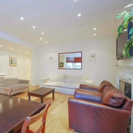 Image 3 - Philbeach Gardens, Nevern Square, London, SW5 9EH, United Kingdom - Apartment for sale