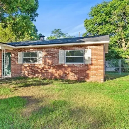 Buy this 3 bed house on 3516 Colleen Drive in Polk County, FL 33810