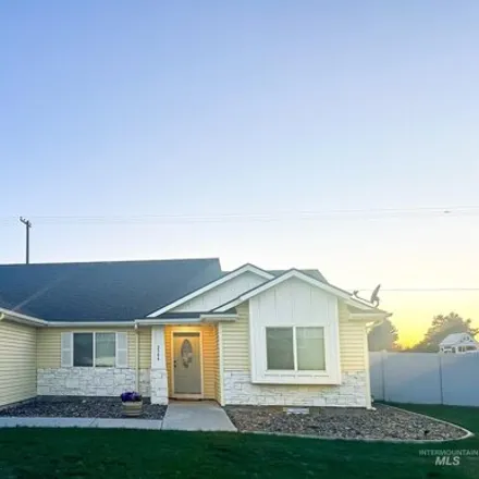 Buy this 4 bed house on 2354 Alderwood Avenue in Burley, ID 83318