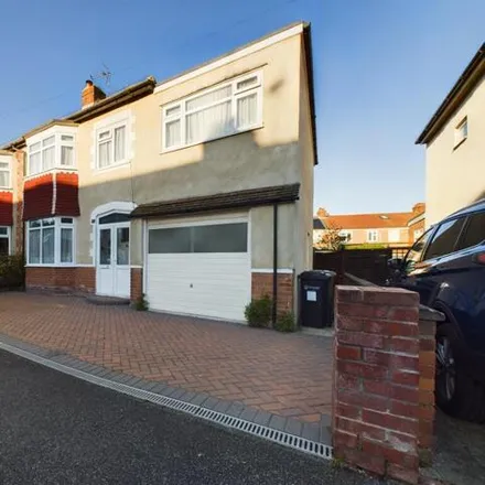 Buy this 4 bed duplex on Rosebery Avenue in Portsmouth, PO6 2PY
