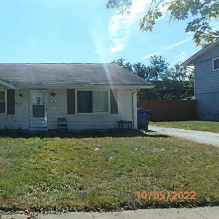 Buy this 3 bed house on 5615 Amherst Place in Matteson, IL 60443