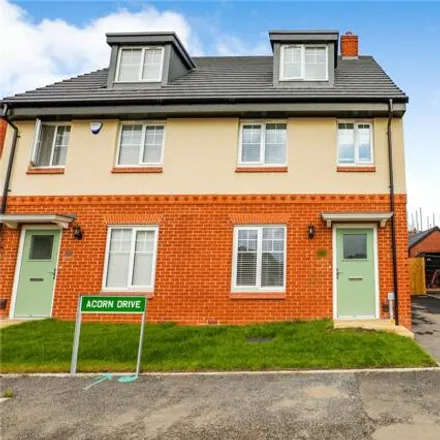 Buy this 3 bed duplex on Prescot Bypass in Knowsley, L34 3AF