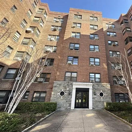 Image 1 - 19 Fisher Drive, Pinckney Heights, City of Mount Vernon, NY 10552, USA - Apartment for sale