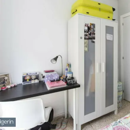 Rent this studio room on Madrid in Calle de Moratín, 13