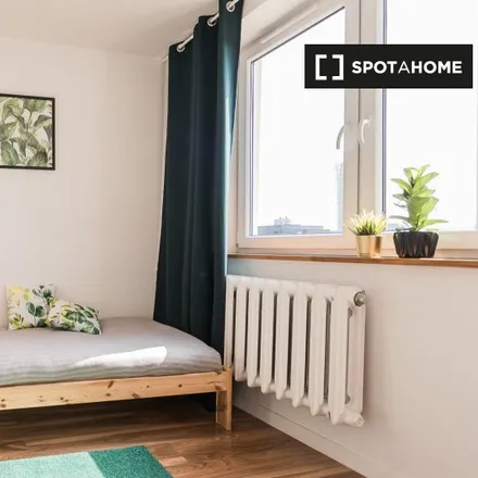 Rent this 5 bed room on Leszno 21 in 01-199 Warsaw, Poland