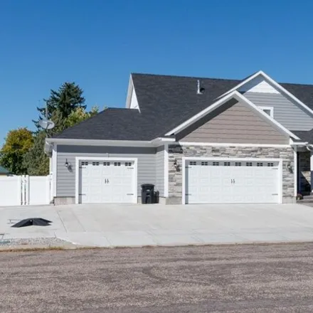 Buy this 6 bed house on 1646 Indian Hollow Drive in Ammon, ID 83401