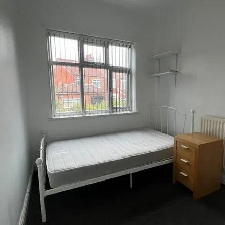 Image 5 - 231 Moseley Road, Manchester, M19 2JT, United Kingdom - Duplex for rent