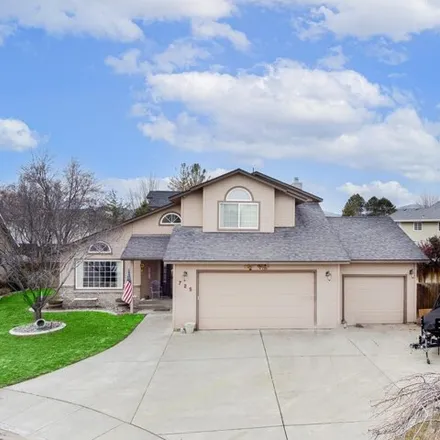 Buy this 4 bed house on 799 Pittsburg Place in Kennewick, WA 99336