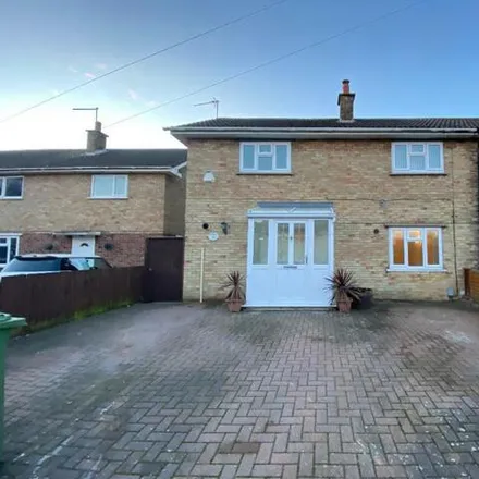 Buy this 3 bed duplex on Crescent Close in Whittlesey, PE7 1YB