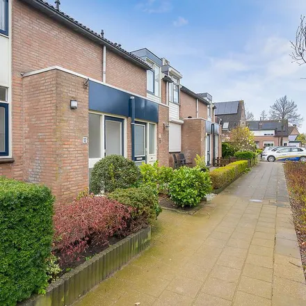 Rent this 4 bed apartment on Zilverschoon 12 in 4251 KE Werkendam, Netherlands