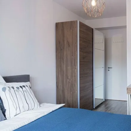 Rent this 5 bed room on Leibnizstraße 13 in 60316 Frankfurt, Germany