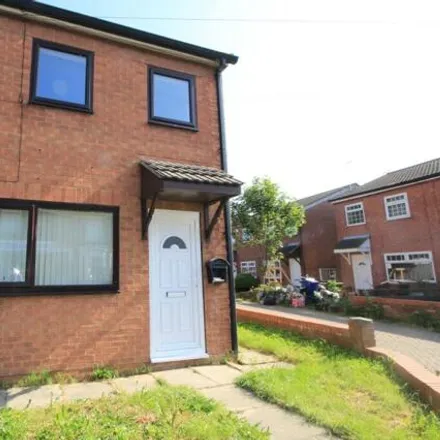Buy this 2 bed duplex on Evergreen Chinese in 122 Oxford Street, Grimsby
