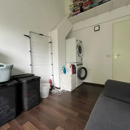 Rent this 4 bed apartment on Rakkersveld 202 in 7327 GE Apeldoorn, Netherlands