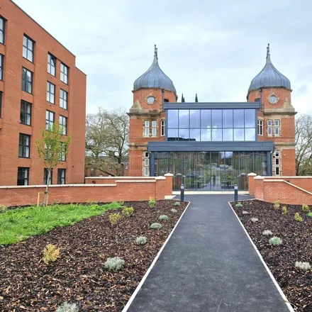 Rent this 2 bed apartment on Queen's Hall Chambers in 121-125 London Road, Derby
