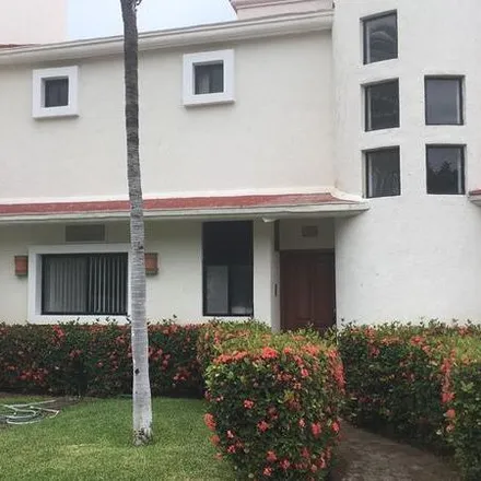 Rent this 2 bed house on Cerrada Costera de las Palmas in 39300 Acapulco, GRO