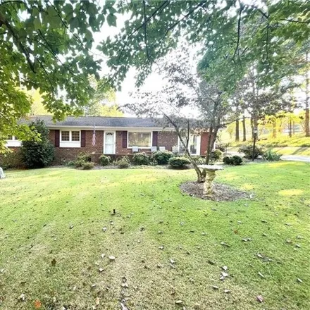 Image 9 - 6557 Staffordshire Drive, Guilford County, NC 27263, USA - House for sale