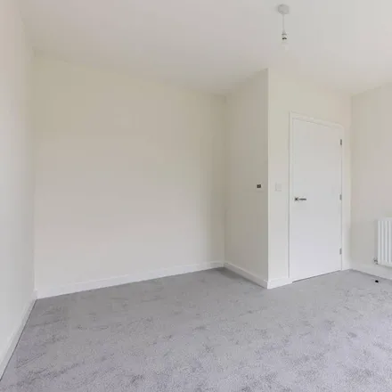 Image 5 - Border's Lane, Loughton, IG10 3SB, United Kingdom - Apartment for rent