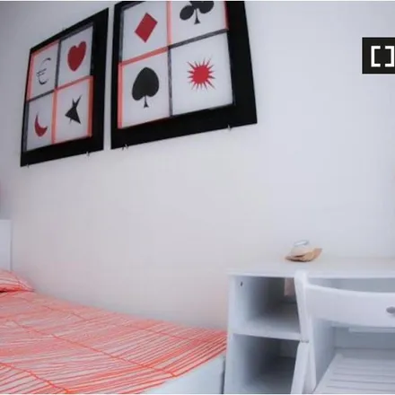 Rent this 5 bed room on Viale Regina Giovanna 41 in 20129 Milan MI, Italy