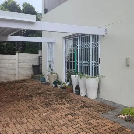 Rent this 1 bed apartment on Somerset Drive in Somerset Park, Umhlanga Rocks