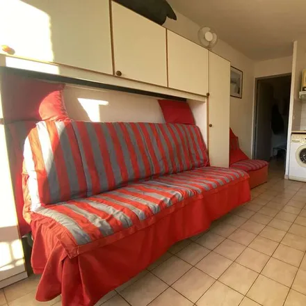 Rent this 1 bed apartment on Centre d'incendie et de secours de Sainte-Maxime in Route du Plan de la Tour, 83120 Sainte-Maxime