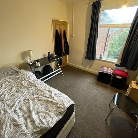 Rent this 3 bed apartment on Norman Street in Leicester, LE3 0BA