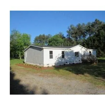 Buy this 3 bed house on 5864 Holtville Road in Wetumpka, AL 36092