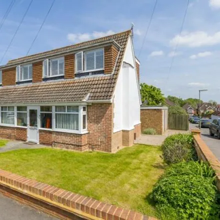 Buy this 4 bed house on 15 Bryanstone Avenue in Guildford, GU2 9XD