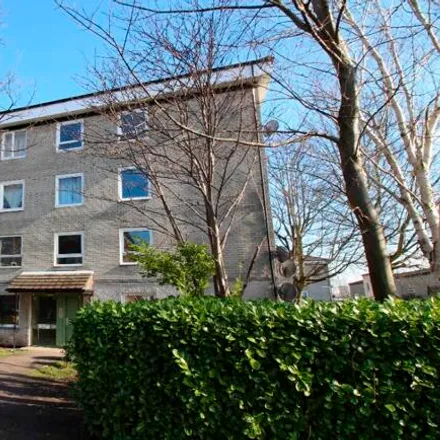 Rent this 2 bed apartment on Abbotsford Drive in Polmont, FK3 9LF