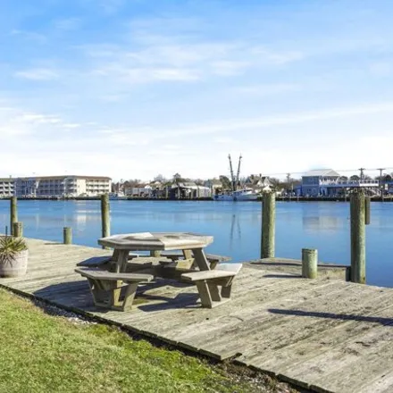 Image 6 - 6159 Marsh Island Dr, Virginia, 23336 - Townhouse for sale