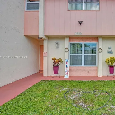 Image 2 - 7911 Southwest 7th Place, North Lauderdale, FL 33068, USA - House for sale