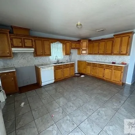 Image 4 - 5467 Amatista Drive, 21 Subdivision Colonia, Brownsville, TX 78521, USA - House for sale