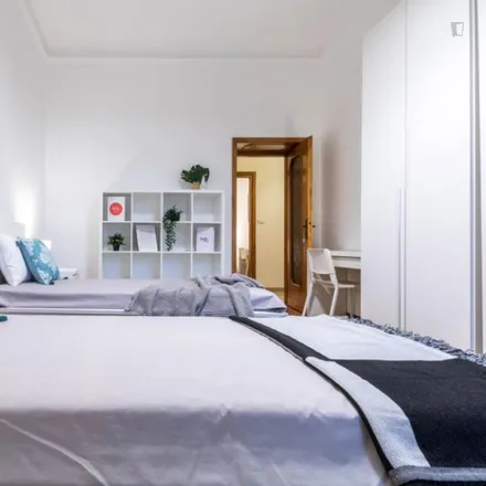 Rent this 4 bed room on Rotonda della Besana in Via Enrico Besana, 29135 Milan MI