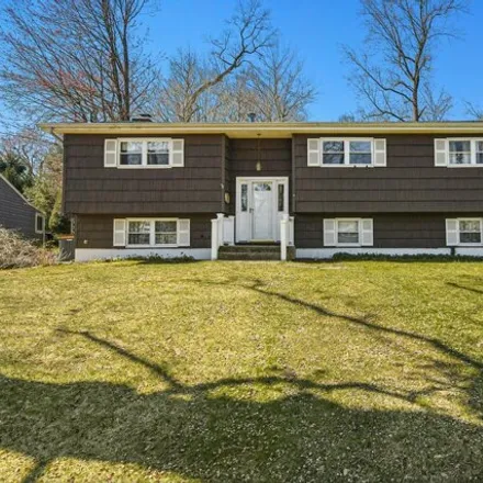 Buy this 4 bed house on 9 Tanglewood Lane in Norwalk, CT 06851