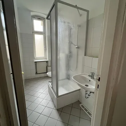 Rent this 4 bed apartment on Berliner Allee 81 in 13088 Berlin, Germany