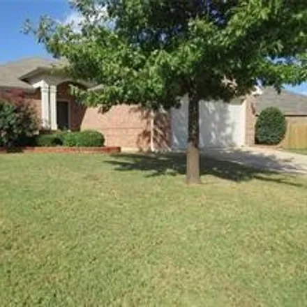 Rent this 3 bed house on 6237 in 6237 Chalk Hollow Drive, Fort Worth