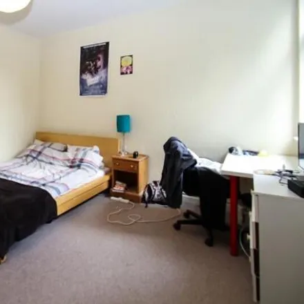 Rent this 1 bed house on Newport Gardens in Leeds, LS6 3DA