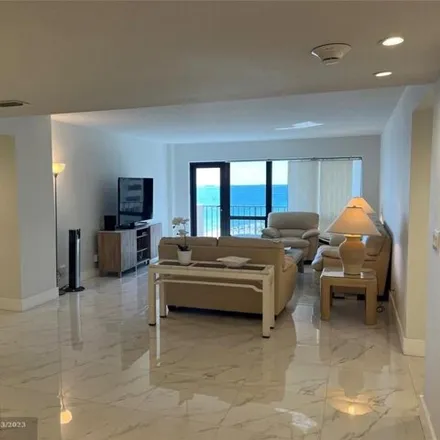 Image 9 - 5098 North Ocean Drive, Lauderdale-by-the-Sea, Broward County, FL 33308, USA - Condo for rent