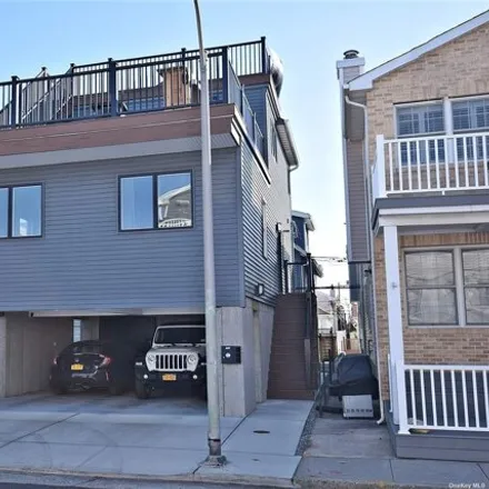 Rent this 3 bed house on 102 Tennessee Avenue in City of Long Beach, NY 11561