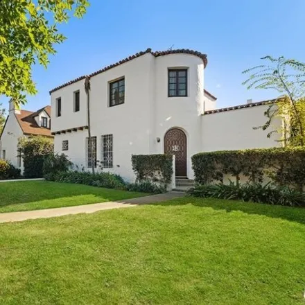 Image 2 - 6124 Barrows Drive, Los Angeles, CA 90048, USA - House for sale