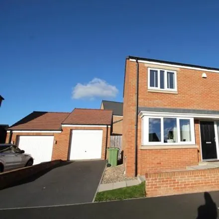 Buy this 3 bed house on Barley Close in Newbottle, DH4 5AE