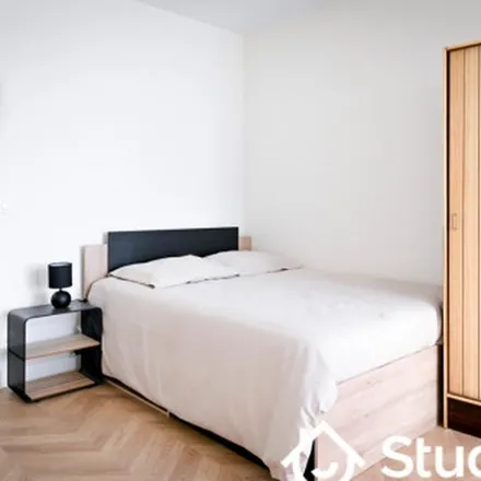 Rent this 4 bed apartment on 1 Rue Villeneuve in 92110 Clichy, France