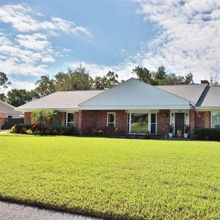Buy this 4 bed house on 99 Lake Link Circle Southeast in Winter Haven, FL 33884