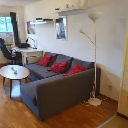 Rent this 2 bed apartment on Skogalundsklippan 26 in 131 39 Nacka, Sweden