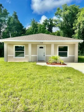 Buy this 3 bed house on 721 West Beresford Road in De Land Southwest, Volusia County